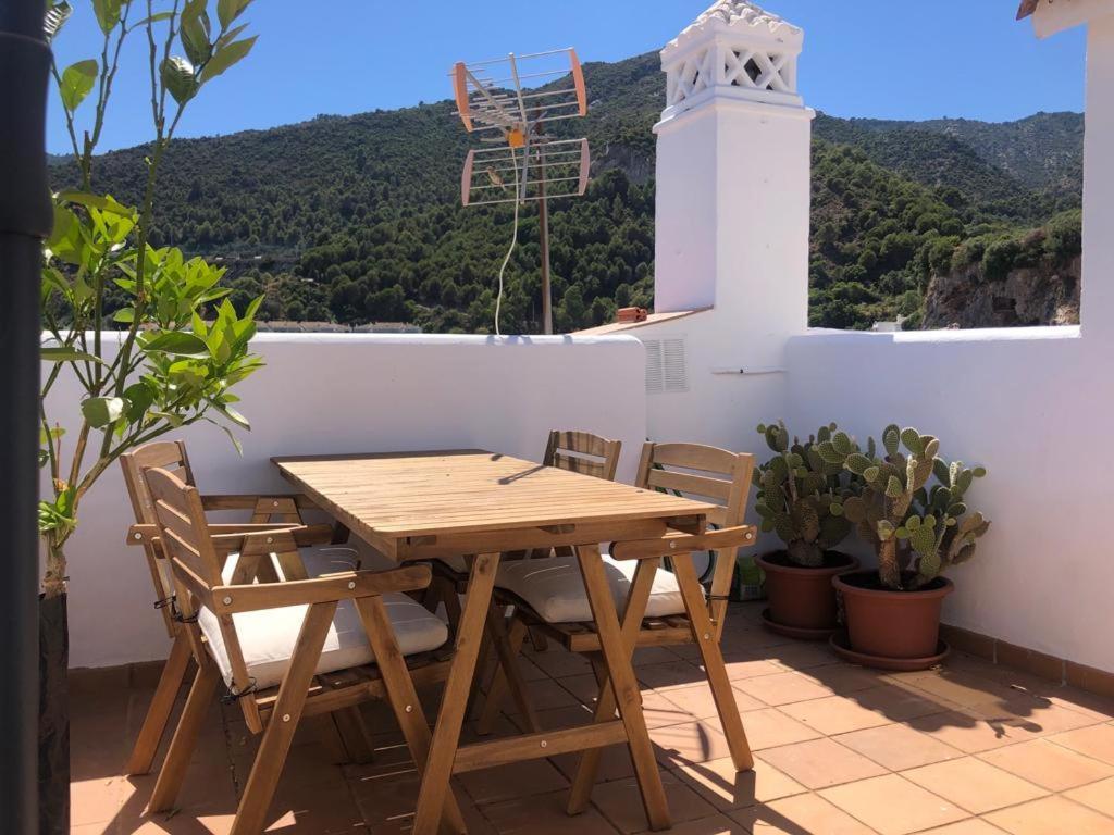 La Casa Alhambra, Zonnige Woning Met Uitzicht Op Bergen En Zee Appartement *