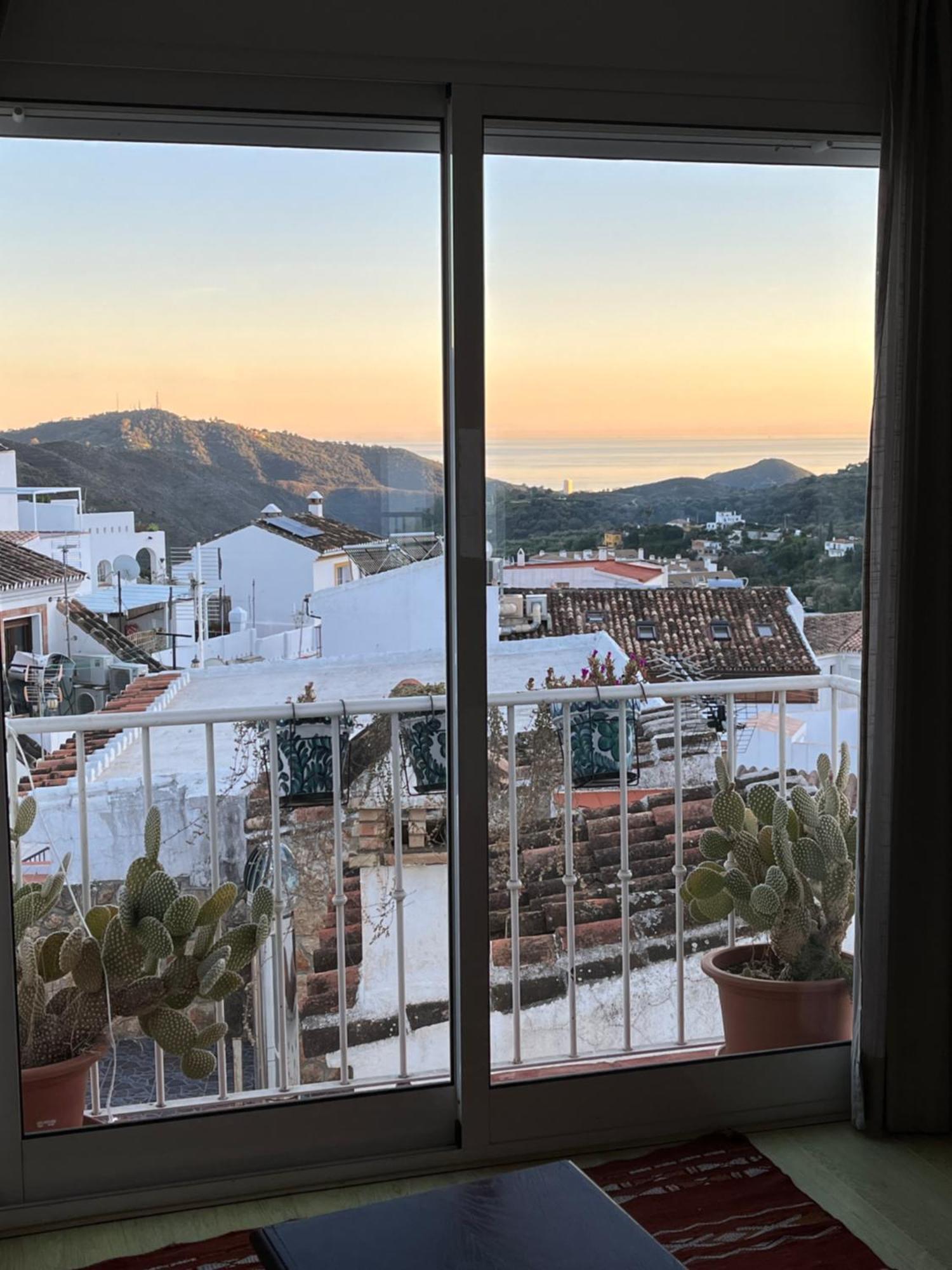 La Casa Alhambra, Zonnige Woning Met Uitzicht Op Bergen En Zee Appartement Ojén